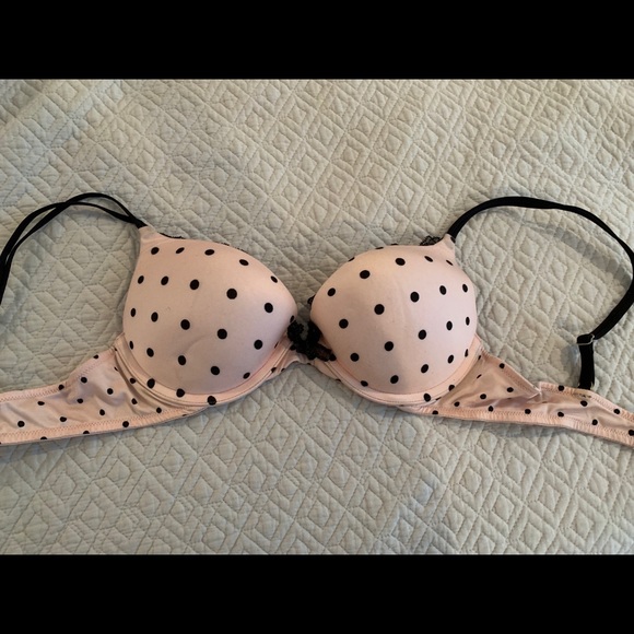 Victoria's Secret Other - 2 for $15 - Very sexy push up bra